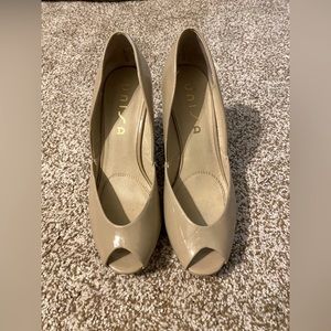 9.5 women’s wedges